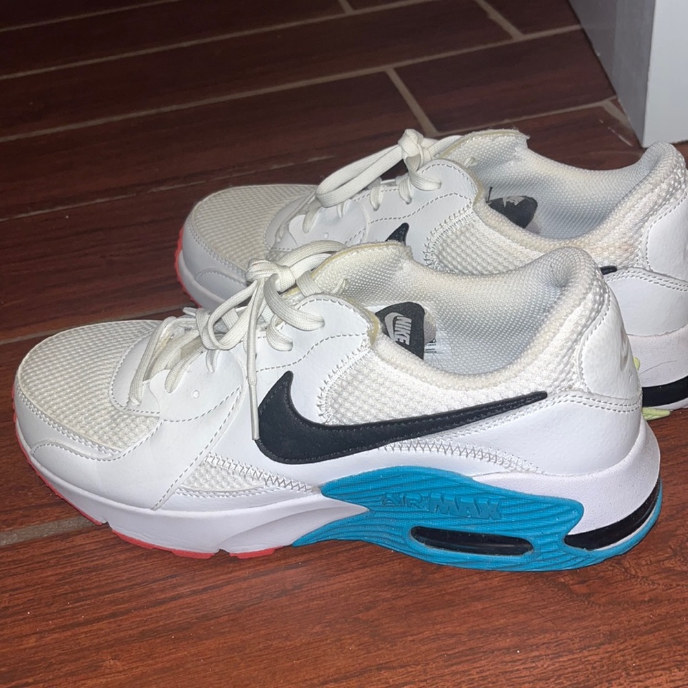 Nike Air Max sneakers size 9